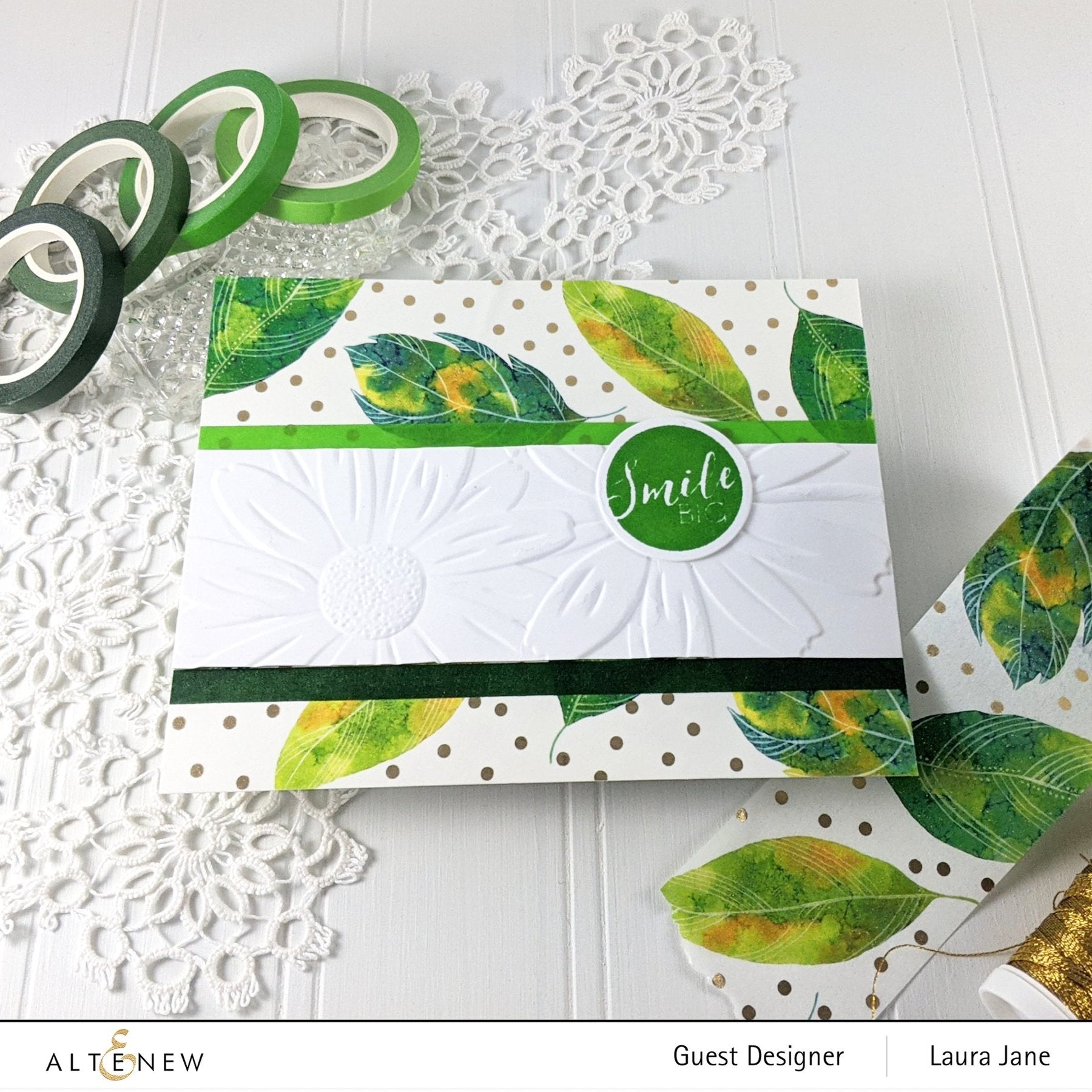 Altenew - 3D Embossing Folder - Daisies-ScrapbookPal