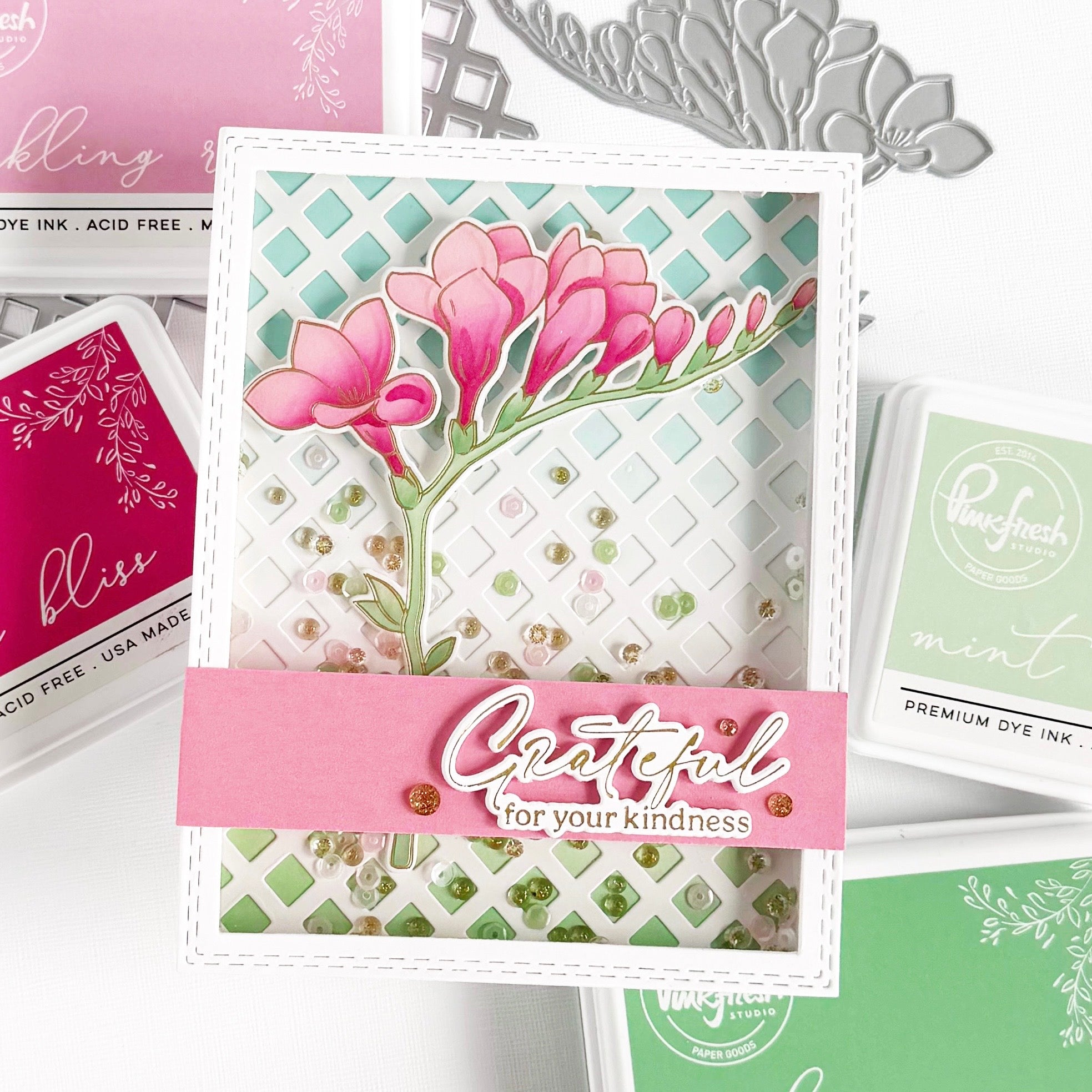 Pinkfresh Studio - Dies - Diamond Lattice Coverplate-ScrapbookPal