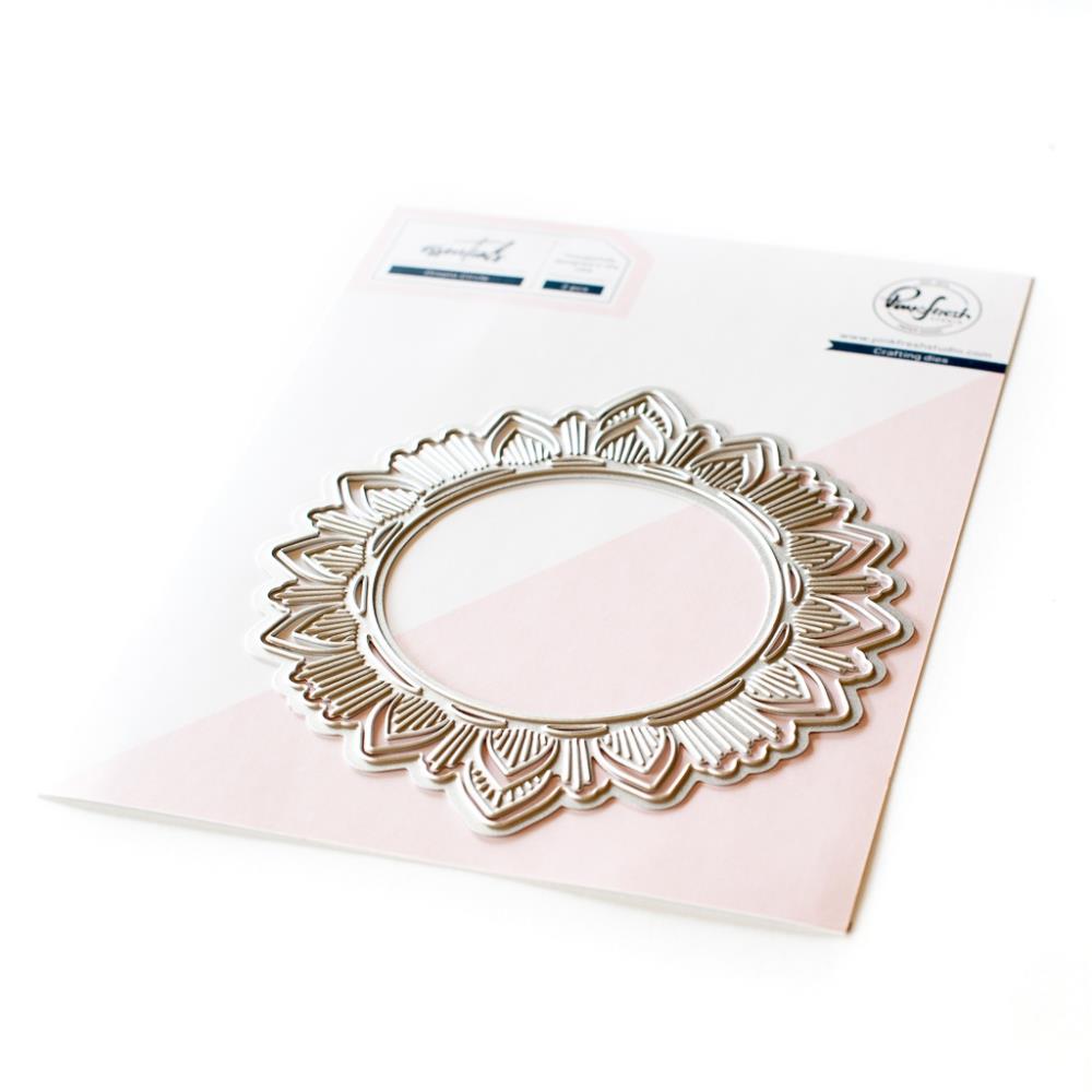 Pinkfresh Studio - Dies - Ornate Circle-ScrapbookPal