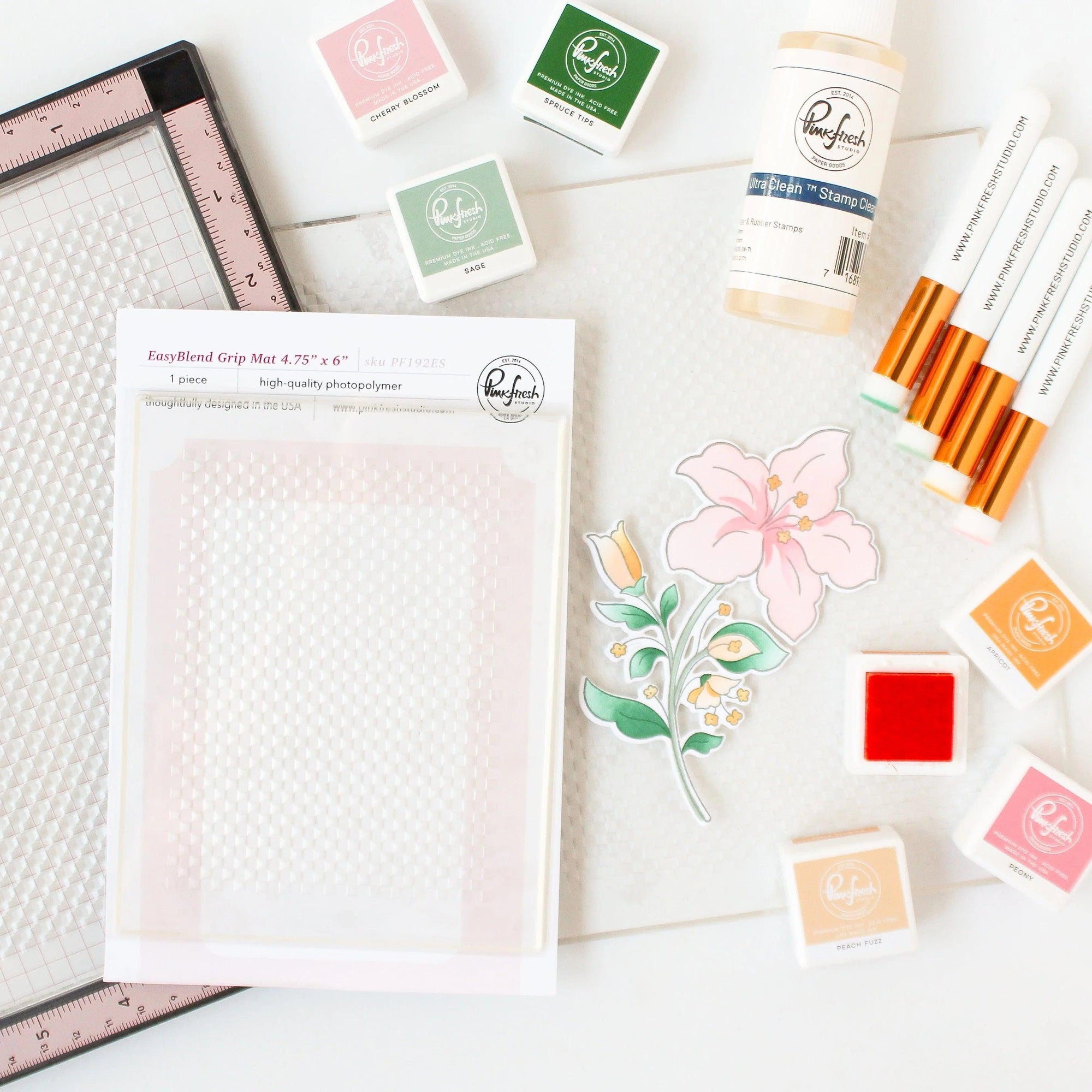 Pinkfresh Studio - EasyBlend Grip Mat - 6.5" x 8.5"-ScrapbookPal
