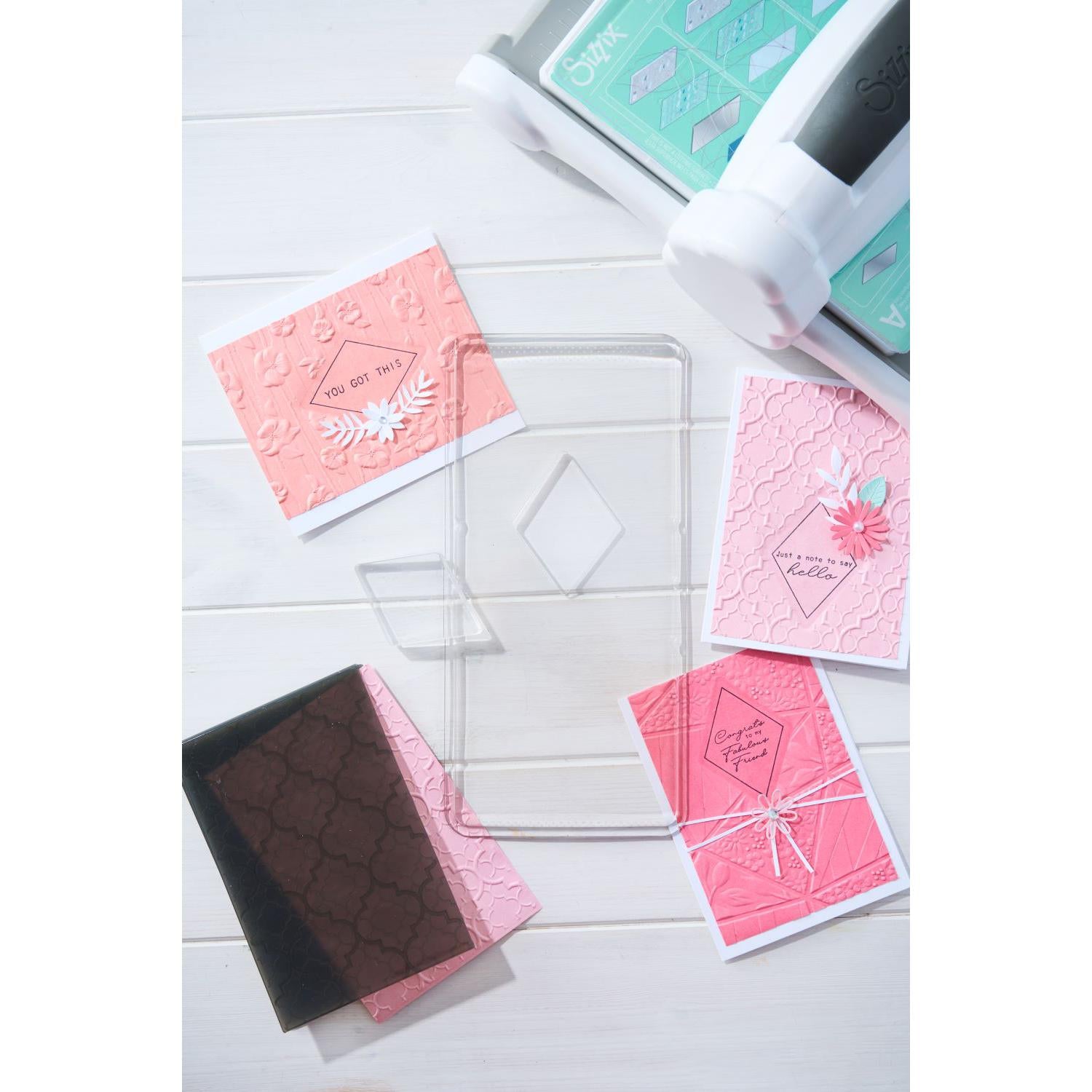 Sizzix - Dimensional Diffuser - Diamond Plate and Insert-ScrapbookPal