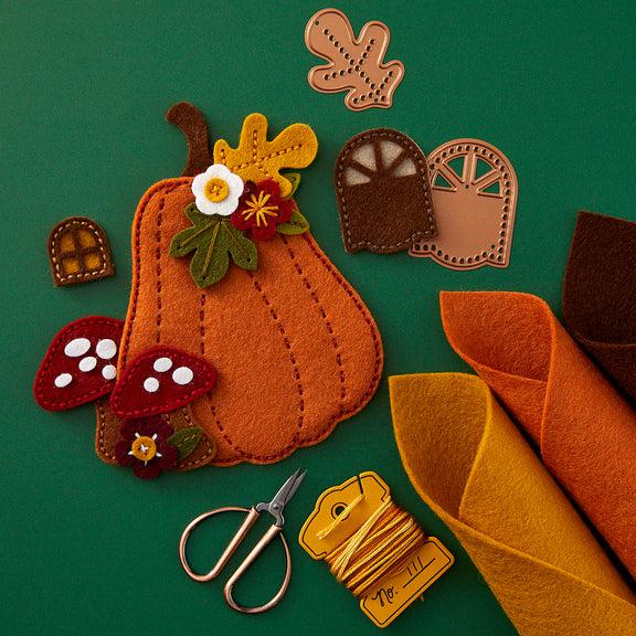 Spellbinders - Felt Stitch &amp; Create Collection - Dies - Felt Pumpkin Lane House-ScrapbookPal