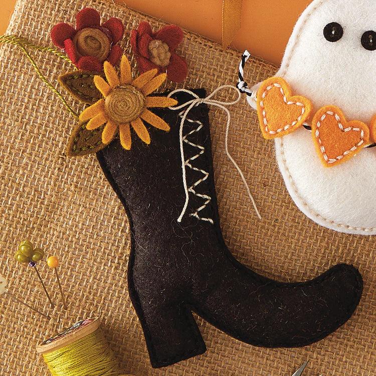 Spellbinders - Halloween Felt Stitch &amp; Create Collection - Dies - Felt Harvest Witch Boot-ScrapbookPal